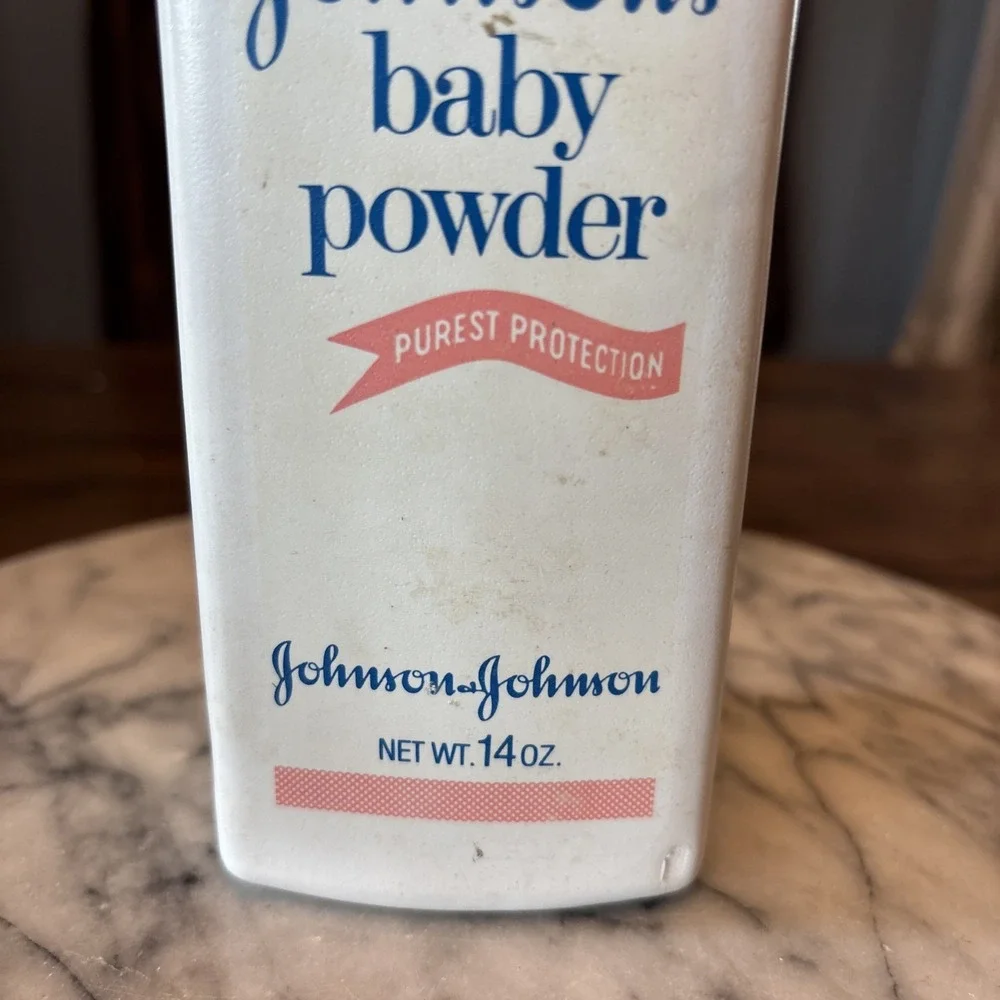 VTG Johnson & Johnson Baby Powder Economy Size 14 oz Purest Protection